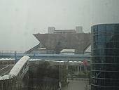 雨に煙るビッグサイト
