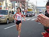 トップを快走する木崎選手