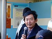 カメラ目線の石田純一