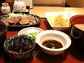 牛タンと牡蠣フライ